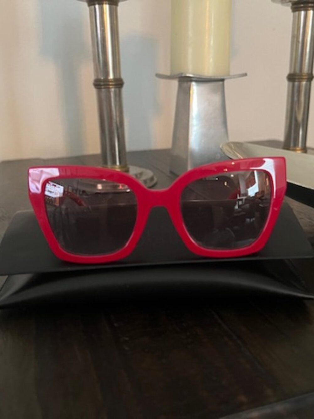 Moschino MOS 161/S Red Cat Eye Sunglasses Gold Logo Temples NWOT With Case